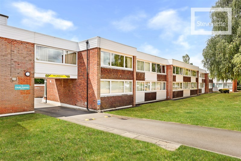 Fairlawns, Epping